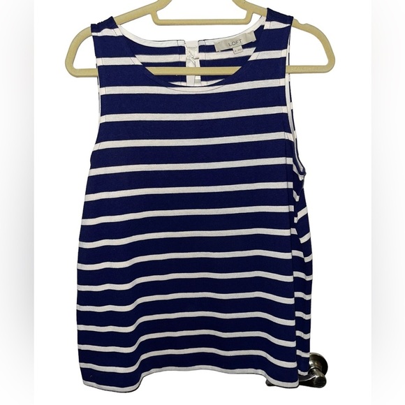 LOFT Tops - Loft - Sleeveless knit blouse with back bow - Size M